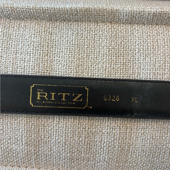 Chic Black and Gold Women's Black Leather Belt - Picture 2 of 4